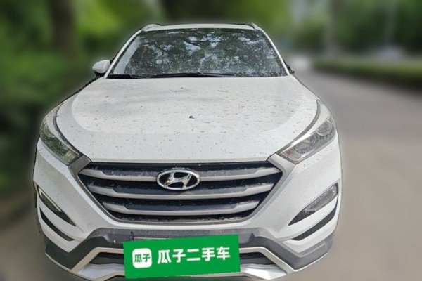 Hyundai Tucson 2015, 43200 км, за 9255 USD