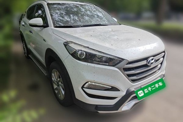 Hyundai Tucson 2015, 43200 км, за 9255 USD