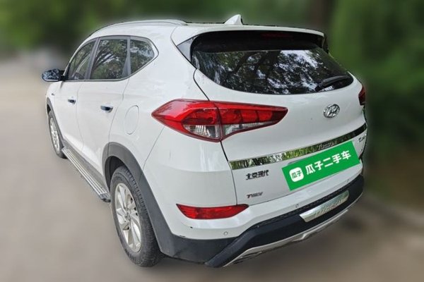 Hyundai Tucson 2015, 43200 км, за 9255 USD