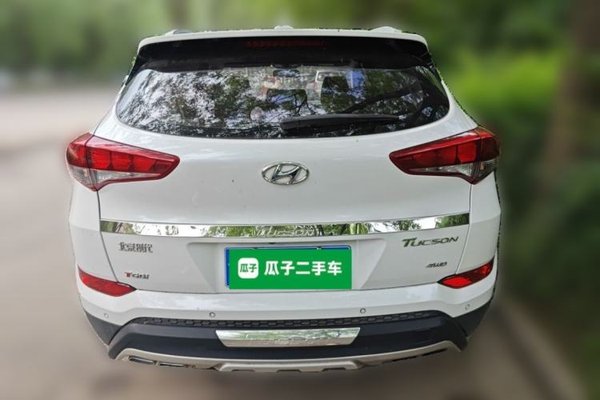 Hyundai Tucson 2015, 43200 км, за 9255 USD