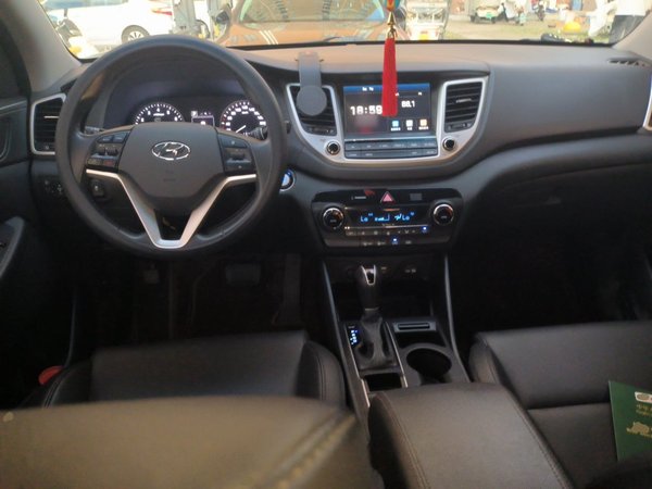 Hyundai Tucson 2015, 61300 км, за 6978 USD - фото 10