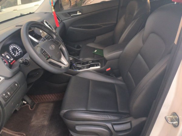 Hyundai Tucson 2015, 61300 км, за 6978 USD - фото 16