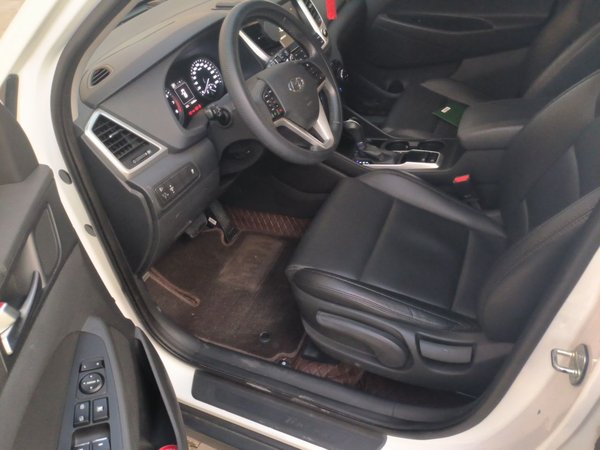 Hyundai Tucson 2015, 61300 км, за 6978 USD - фото 17