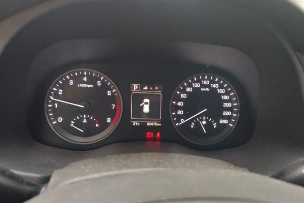 Hyundai Tucson 2015, 82400 км, за 6440 USD - фото 11