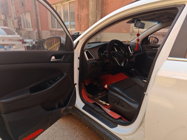 Hyundai Tucson 2018, 113800 км, за 8258 USD - фото 19