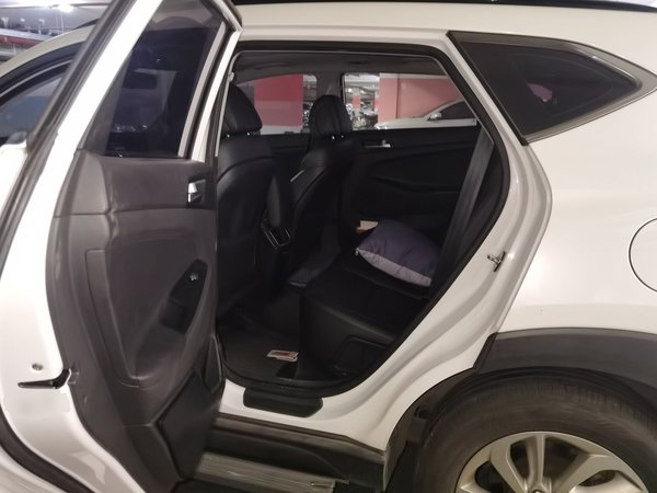 Hyundai Tucson 2018, 89100 км, за 7281 USD - фото 13