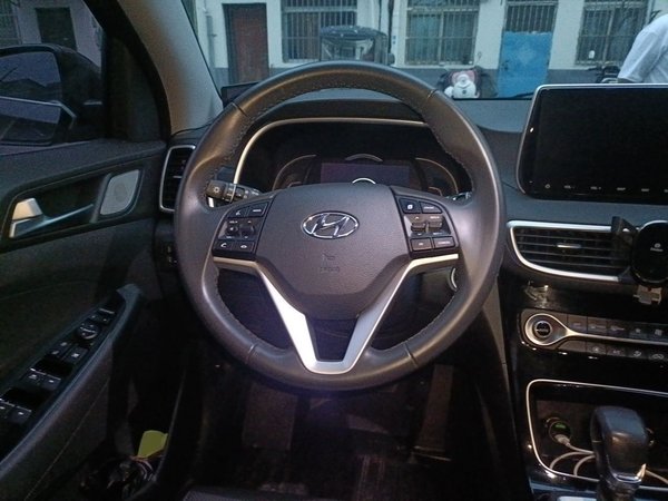Hyundai Tucson 2019, 77600 км, за 8463 USD - фото 11