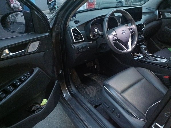 Hyundai Tucson 2019, 77600 км, за 8463 USD - фото 17