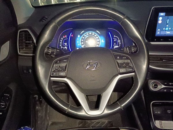 Hyundai Tucson 2019, 67000 км, за 8708 USD - фото 11