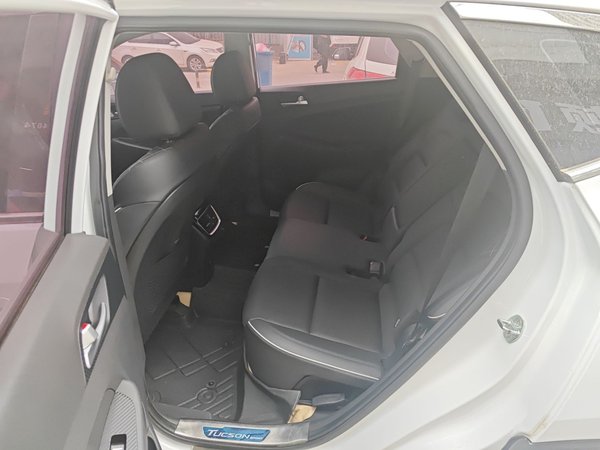 Hyundai Tucson 2019, 83400 км, за 11353 USD - фото 12