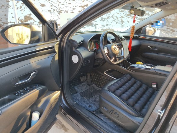 Hyundai Tucson 2021, 50000 км, за 13927 USD - фото 17