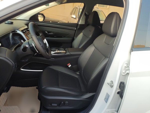 Hyundai Tucson 2021, 40000 км, за 15058 USD - фото 14