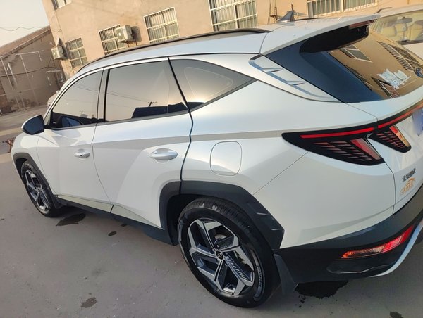 Hyundai Tucson 2021, 40000 км, за 15058 USD