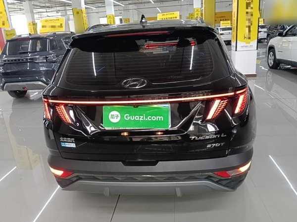 Hyundai Tucson 2023, 14500 км, за 17128 USD