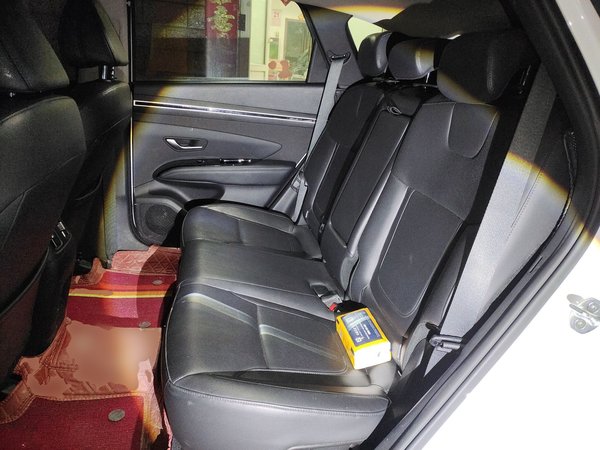 Hyundai Tucson 2023, 29600 км, за 16414 USD - фото 13