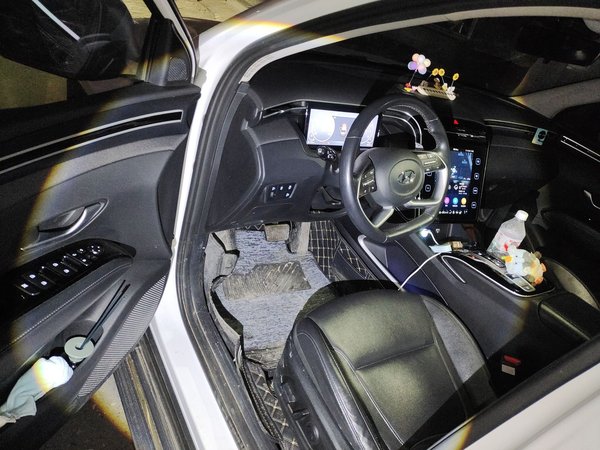 Hyundai Tucson 2023, 29600 км, за 16414 USD - фото 15