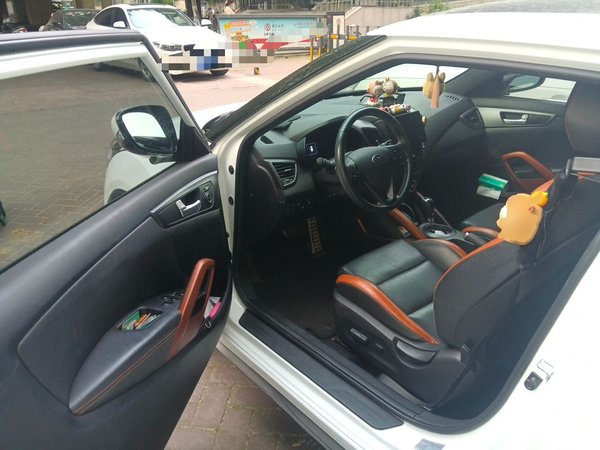 Hyundai Veloster 2015, 78600 км, за 5946 USD - фото 17