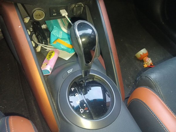 Hyundai Veloster 2015, 78600 км, за 5946 USD - фото 15