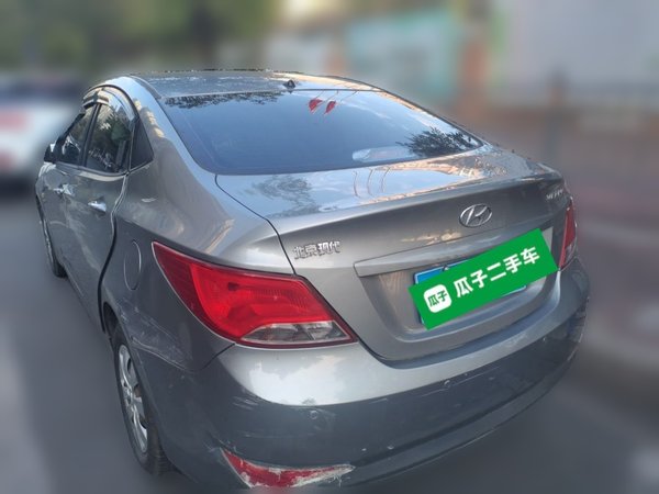 Hyundai Verna (older generation) 2014, 68700 км, за 2923 USD