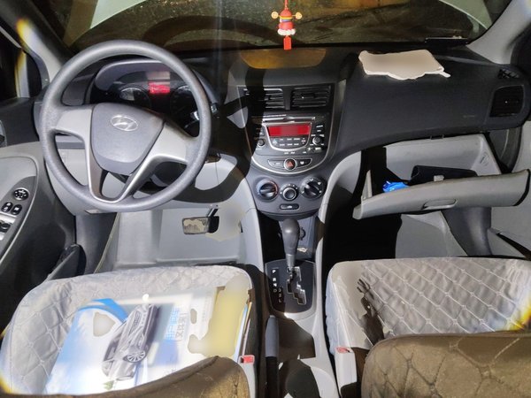 Hyundai Verna (older generation) 2014, 77000 км, за 3583 USD - фото 12