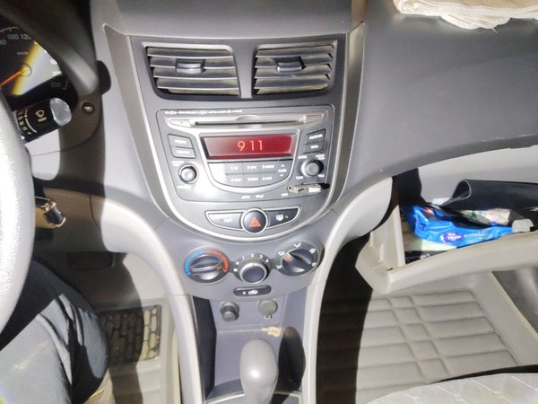 Hyundai Verna (older generation) 2014, 77000 км, за 3583 USD - фото 9