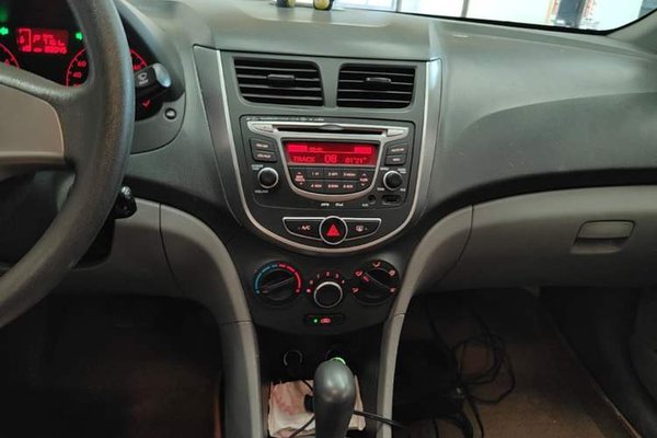 Hyundai Verna (older generation) 2014, 80000 км, за 4899 USD - фото 21