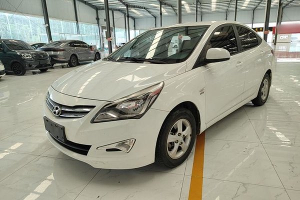 Hyundai Verna (older generation) · 2014 год