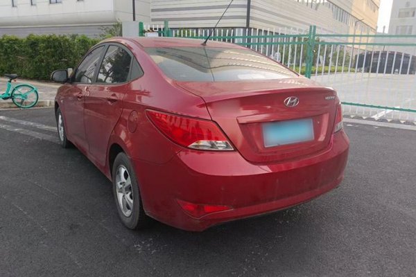 Hyundai Verna (older generation) 2016, 56400 км, за 4960 USD