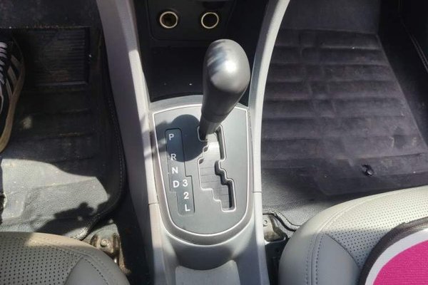 Hyundai Verna (older generation) 2016, 56400 км, за 4960 USD - фото 11