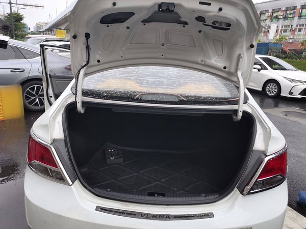 Hyundai Verna (older generation) 2016, 95100 км, за 5448 USD - фото 22