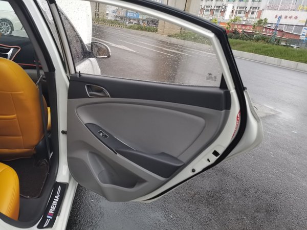 Hyundai Verna (older generation) 2016, 95100 км, за 5448 USD - фото 25