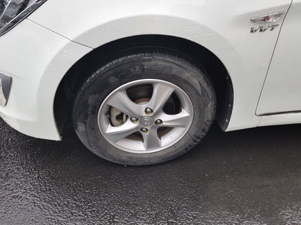 Hyundai Verna (older generation) 2016, 95100 км, за 5448 USD - фото 8