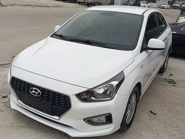 Hyundai Verna (older generation) · 2017 год