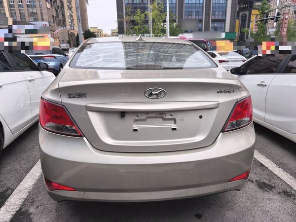 Hyundai Verna 2014, 135700 км, за 4203 USD