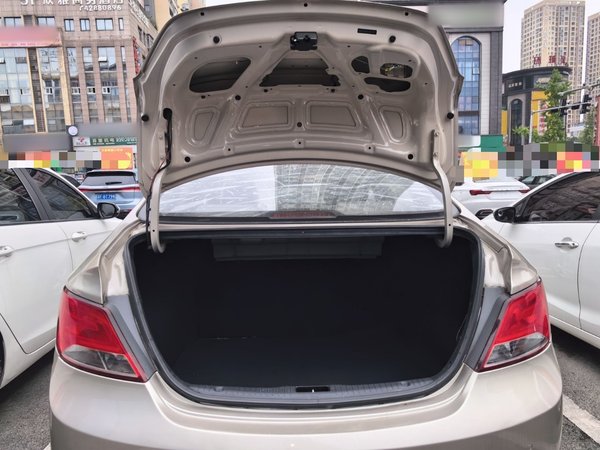 Hyundai Verna 2014, 135700 км, за 4203 USD - фото 18