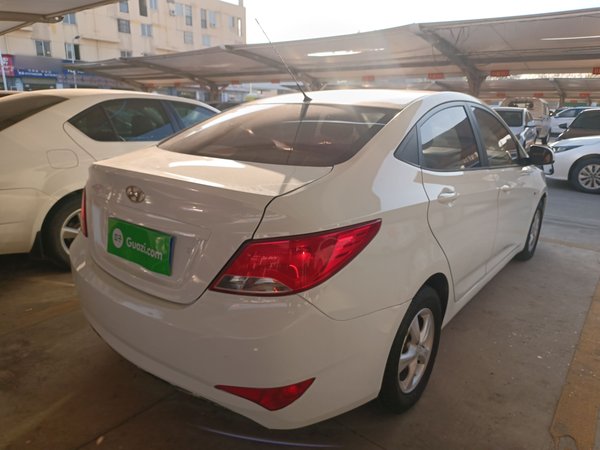 Hyundai Verna 2014, 108800 км, за 4612 USD - фото 6