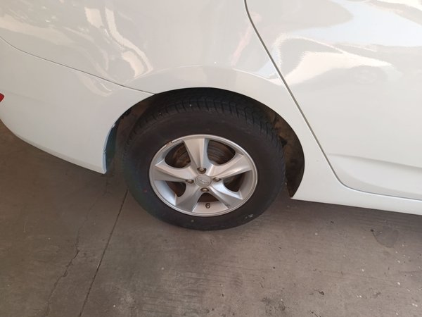 Hyundai Verna 2014, 108800 км, за 4612 USD - фото 10