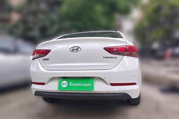 Hyundai Verna (new generation) 2016, 21700 км, за 3574 USD