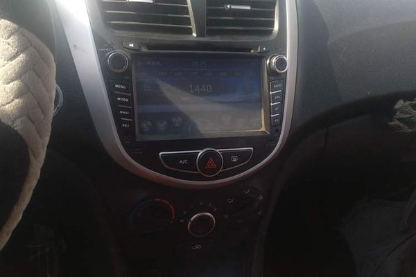 Hyundai Verna Ray 2014, 102000 км, за 6895 USD - фото 12