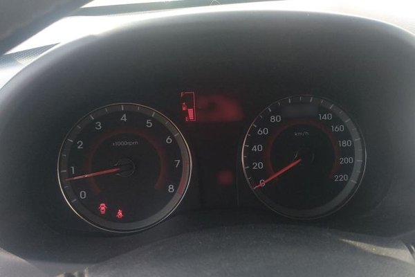 Hyundai Verna Ray 2014, 102000 км, за 6895 USD - фото 10