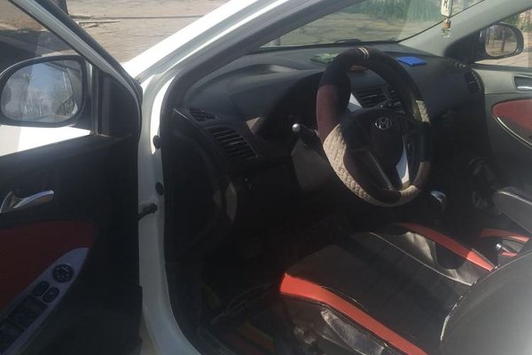 Hyundai Verna Ray 2014, 102000 км, за 6895 USD - фото 19