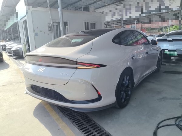 IM L6 2024, 33900 км, за 22763 USD