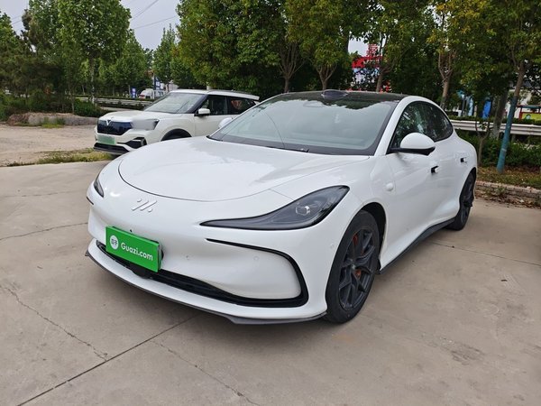 IM L6 2024, 44300 км, за 21393 USD