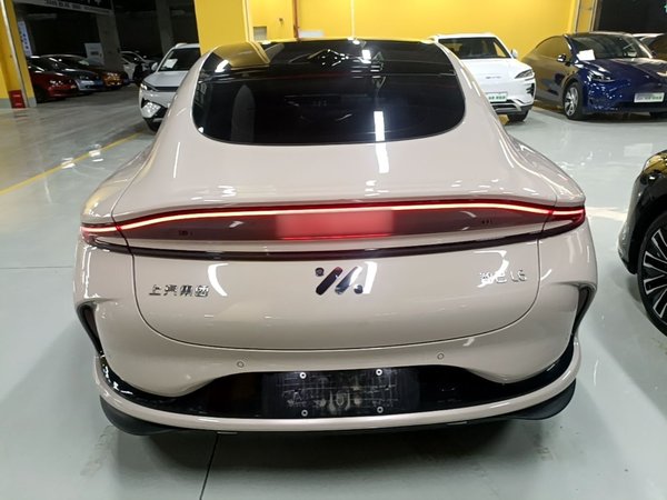 IM L6 2025, 41300 км, за 24105 USD