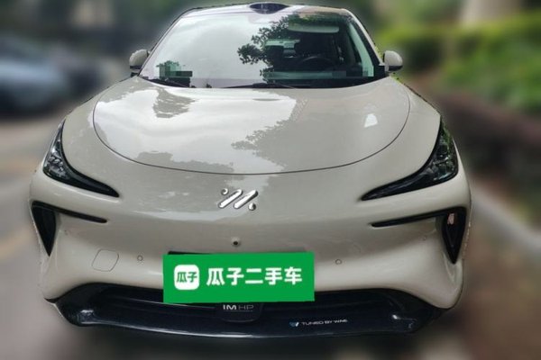 IM LS6 2023, 44900 км, за 23693 USD