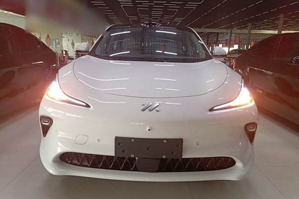 IM LS6 2025, 700 км, за 26862 USD