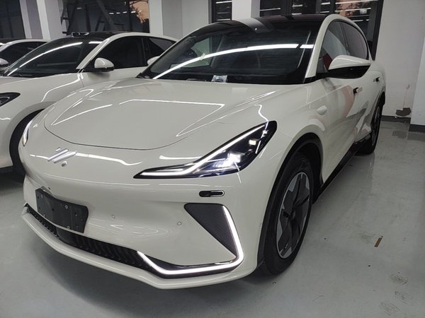 IM LS7 · 2023 год