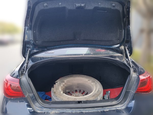 Infiniti Q70 2017, 127400 км, за 13531 USD - фото 20