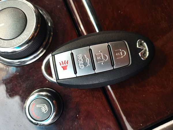 Infiniti Q70 2017, 127400 км, за 13531 USD - фото 9