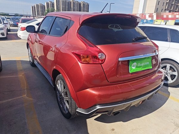Infiniti ESQ 2014, 38200 км, за 10991 USD